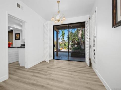 40  Canyon Ridge  3 , Irvine, CA