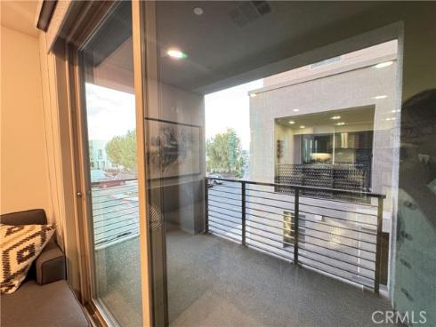 179  Cadence  , Irvine, CA