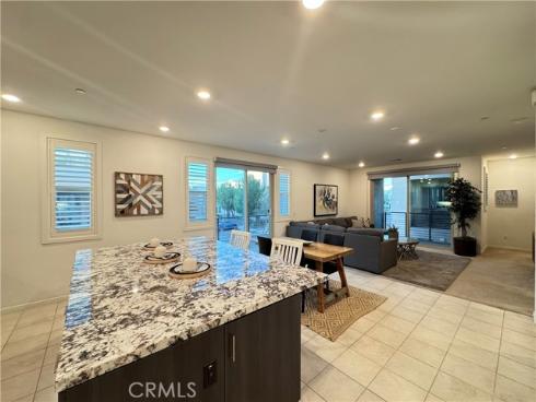 179  Cadence  , Irvine, CA