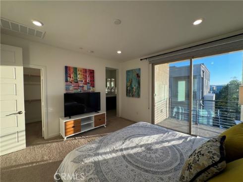 179  Cadence  , Irvine, CA