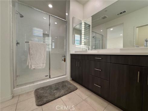 179  Cadence  , Irvine, CA