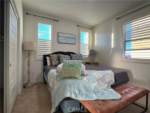 179  Cadence  , Irvine, CA