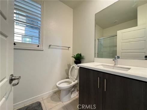 179  Cadence  , Irvine, CA