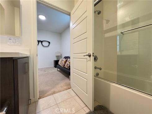 179  Cadence  , Irvine, CA