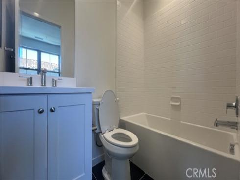 110  Sunnyside  , Irvine, CA