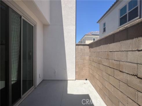 110  Sunnyside  , Irvine, CA