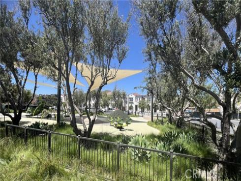 110  Sunnyside  , Irvine, CA