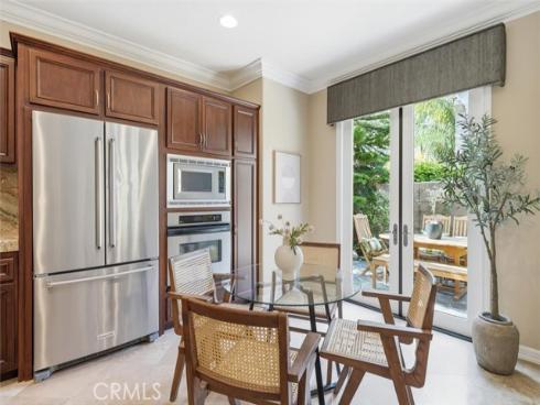 6  Versailles  , Irvine, CA