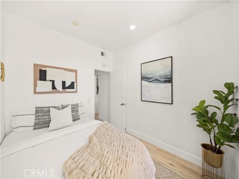 69  Alicante Aisle  , Irvine, CA