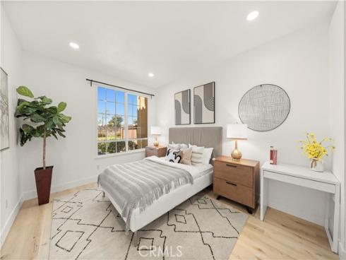 69  Alicante Aisle  , Irvine, CA