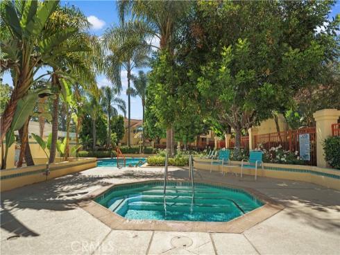 69  Alicante Aisle  , Irvine, CA