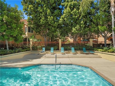 69  Alicante Aisle  , Irvine, CA