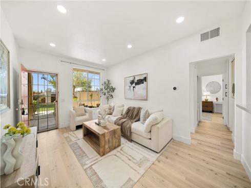 69  Alicante Aisle  , Irvine, CA