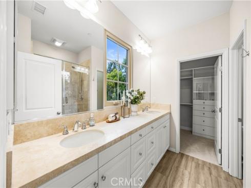 40  Bianco  , Irvine, CA