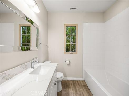 40  Bianco  , Irvine, CA