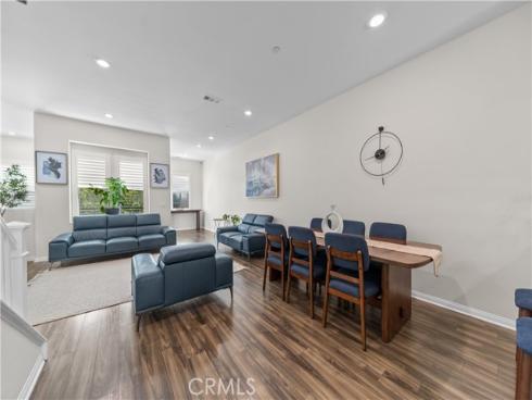 135  Neptune  , Irvine, CA