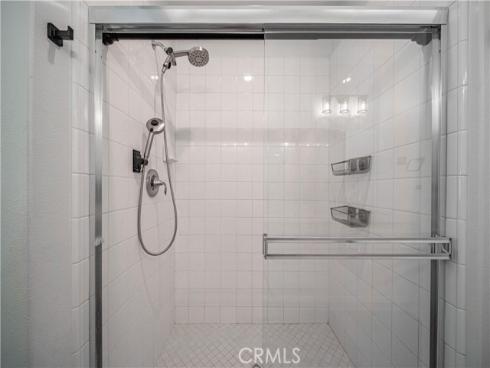 135  Neptune  , Irvine, CA