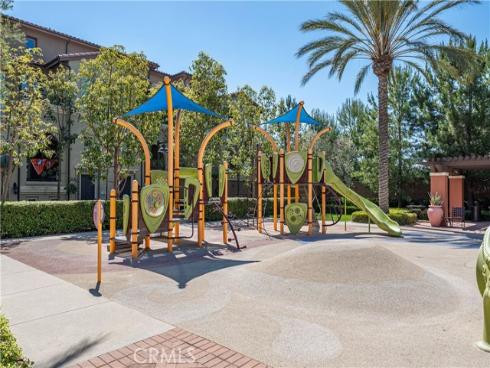 135  Neptune  , Irvine, CA