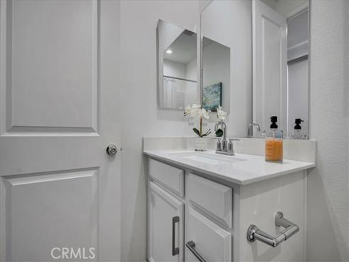 168  Sawbuck  , Irvine, CA