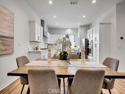 168  Sawbuck  , Irvine, CA