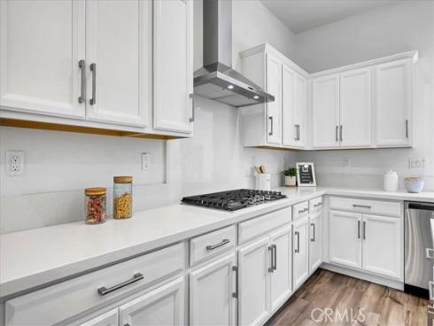 168  Sawbuck  , Irvine, CA