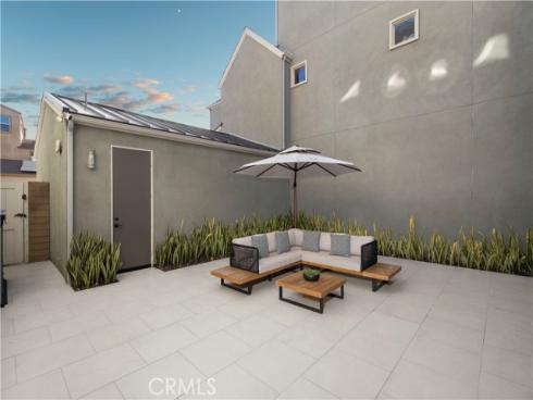 120  Frame  , Irvine, CA