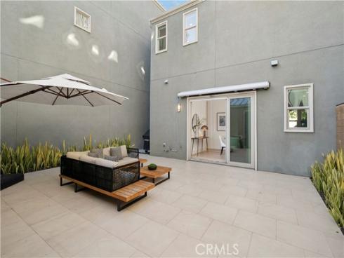 120  Frame  , Irvine, CA