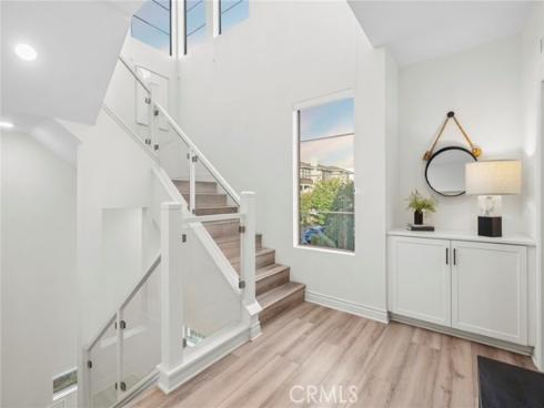 120  Frame  , Irvine, CA