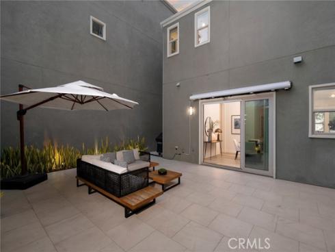 120  Frame  , Irvine, CA