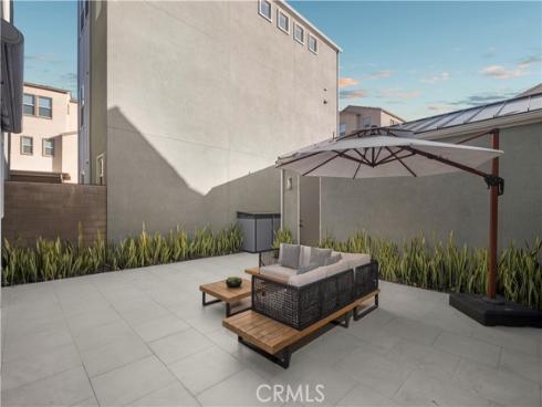 120  Frame  , Irvine, CA