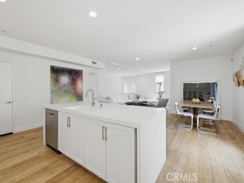 587  Rockefeller  , Irvine, CA