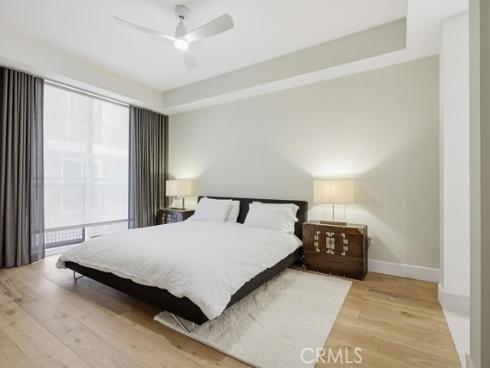 587  Rockefeller  , Irvine, CA