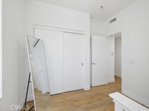 587  Rockefeller  , Irvine, CA