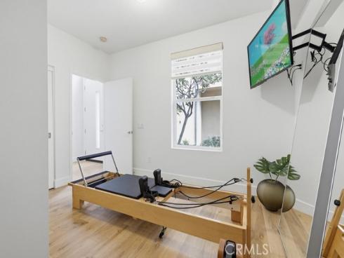 587  Rockefeller  , Irvine, CA