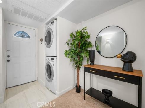 324  Tangelo  325 , Irvine, CA