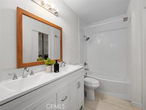 324  Tangelo  325 , Irvine, CA