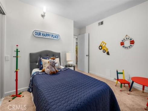 324  Tangelo  325 , Irvine, CA