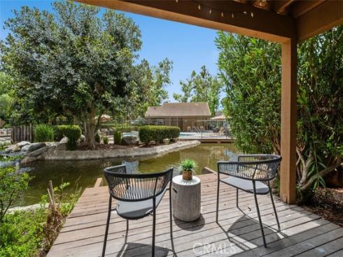 324  Tangelo  325 , Irvine, CA