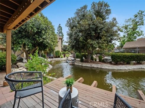 324  Tangelo  325 , Irvine, CA