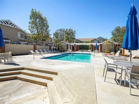 324  Tangelo  325 , Irvine, CA