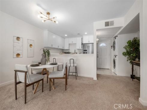 324  Tangelo  325 , Irvine, CA