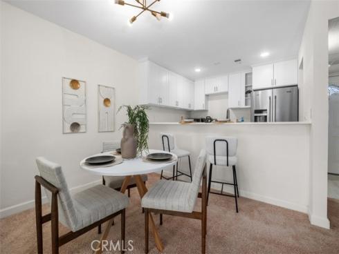 324  Tangelo  325 , Irvine, CA