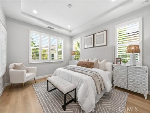 192  Crescent Moon  , Irvine, CA