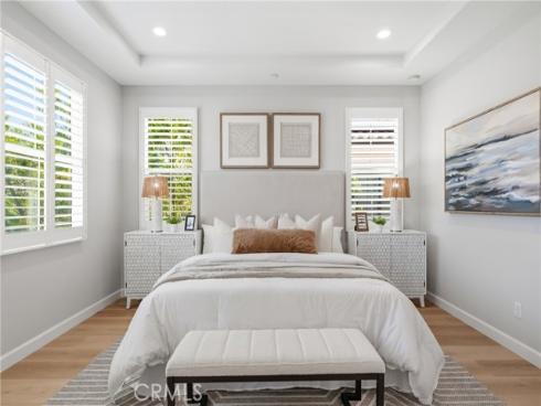 192  Crescent Moon  , Irvine, CA