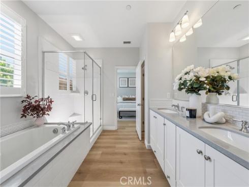 192  Crescent Moon  , Irvine, CA