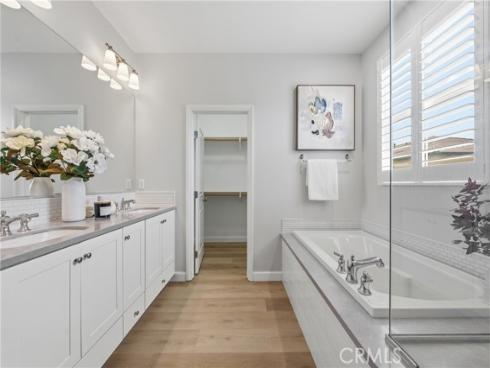 192  Crescent Moon  , Irvine, CA