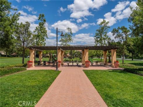 192 Crescent Moon , Irvine, CA