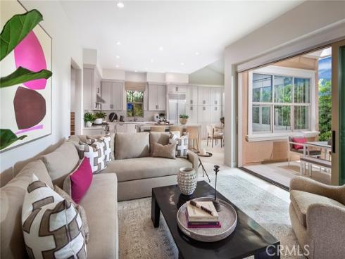 205  Birdseye  , Irvine, CA