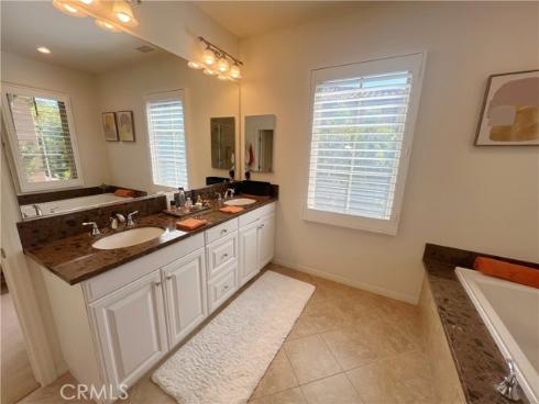 75 Brindisi , Irvine, CA