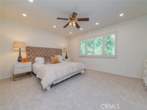 25  Washington  , Irvine, CA